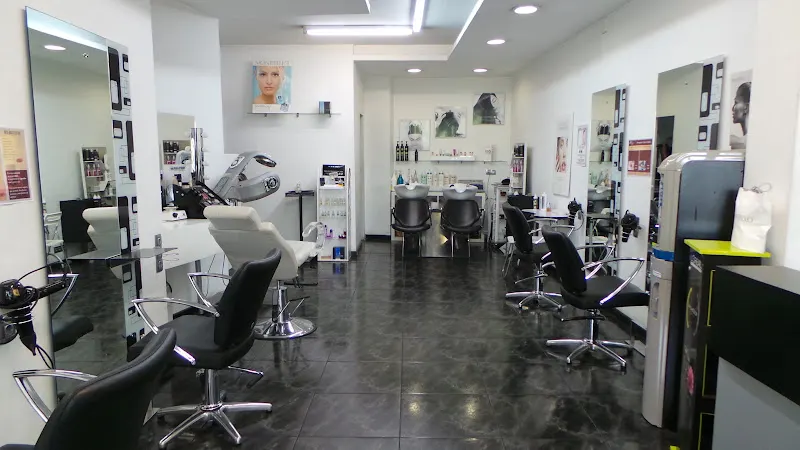Nou Estil Peluquería y Estética