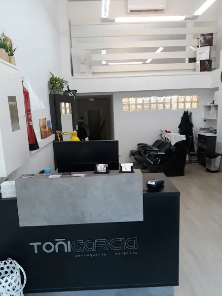 Toñi Garcia perruqueria - Martorell