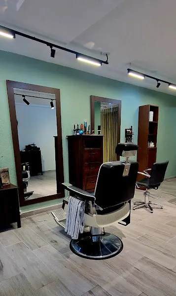 La Barberia - Peluquería en Santa Coloma de Gramenet - foto 2