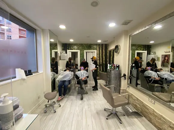 Peluqueria Nueva Línea