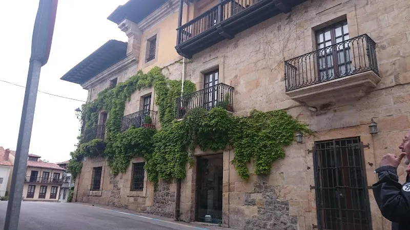 Rosa Marco Cobo - Comillas