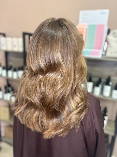 Lenixelle Peluquería - Cabezon de la Sal