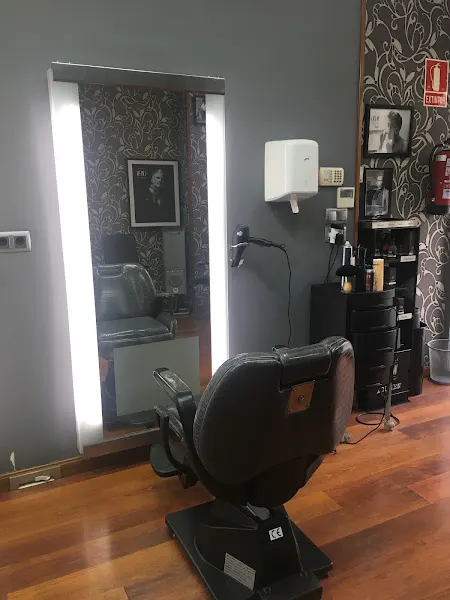 Peluqueria Caballeros Paco y Angel Peluqueros - Peluquería en Ciudad Real - foto 2