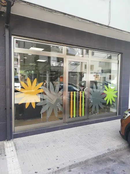 Brillos Peluqueros y Estilistas Colindres - Colindres