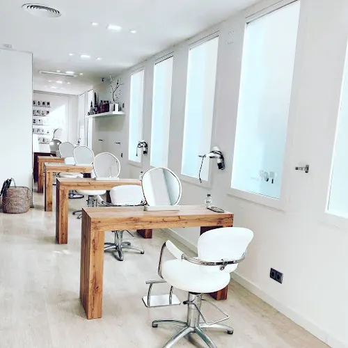 Top Estilistes Hair designer salon de peluqueria