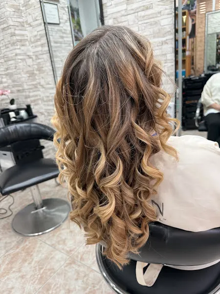 Atenea Peluqueros