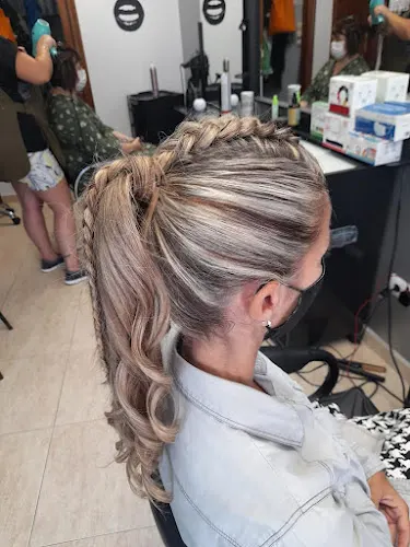Peluqueria Mixta Enredos - La Bañeza