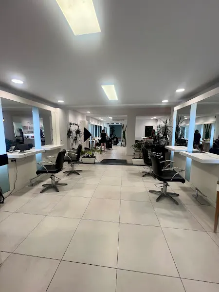 Albert & Frank | Salón élite por Chris y Claire - Altea