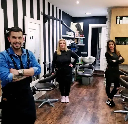 PEDRO GARCÍA ESTILISTA Peluquería - Estética UNISEX - Puertollano