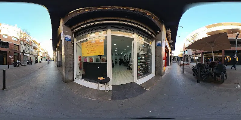 EL SALÓN DE BLANCA - Peluquería en Badalona - foto 2