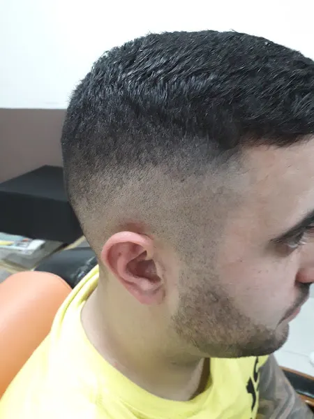 Umer Peluquería