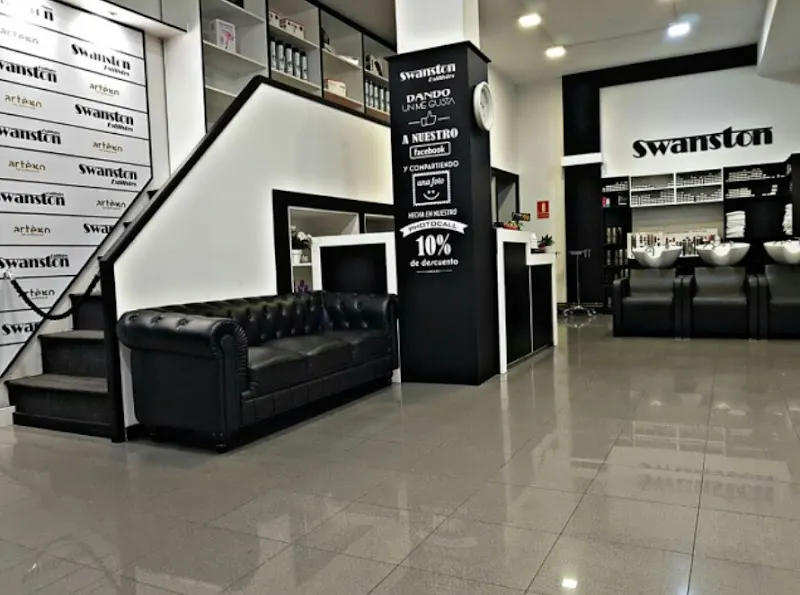 Swanston Estilistes - Peluquería en Terrassa - foto 2