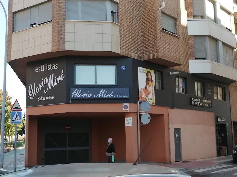 Estilistas Gloria Miró