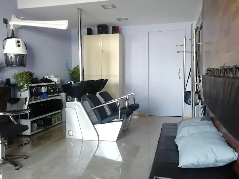 Peluqueria Paquis - Montilla