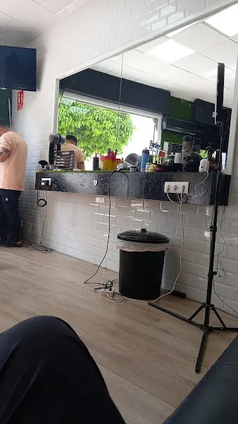 Braker Barber - cut & shave - - Barbería en Palma del Rio