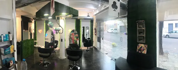 Embulls Estilistes Peluquería