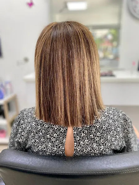 Valentina peluquería unisex