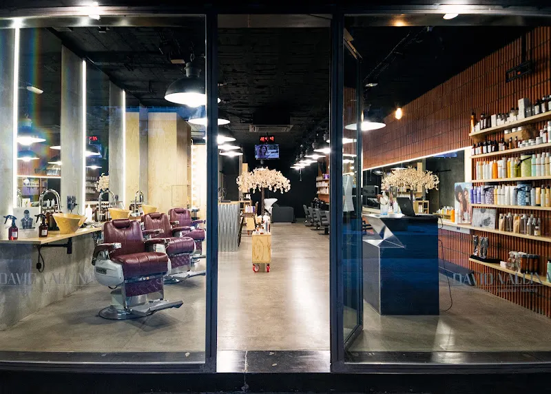 David Vallina Peluquería & Barbería - León