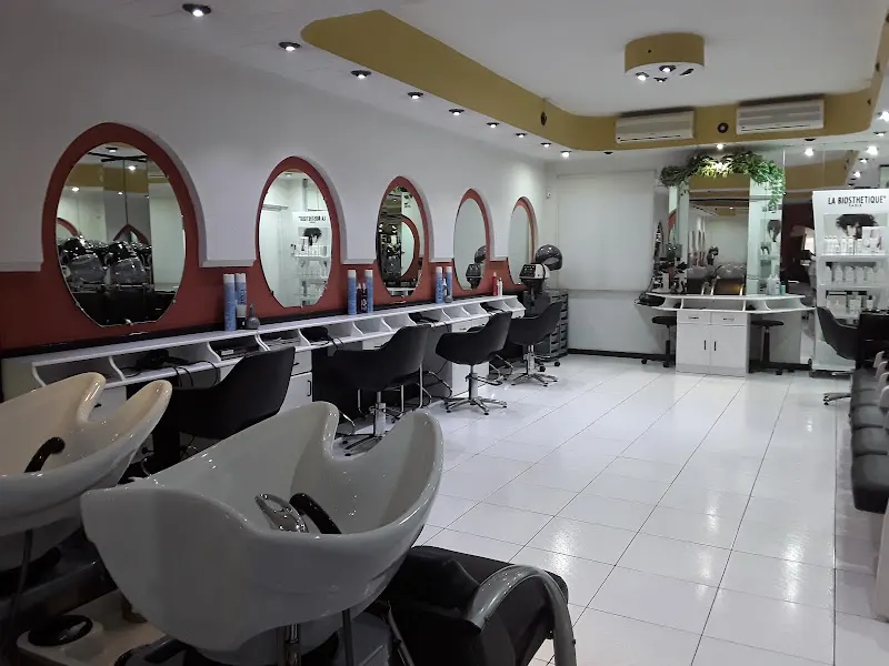 Macía's Peluqueros SL