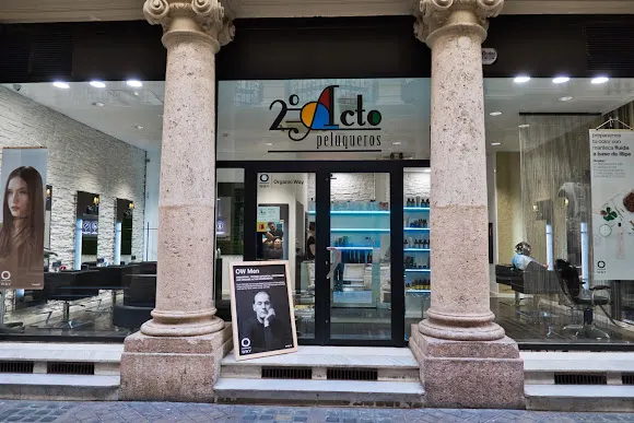 2º Acto Peluqueros