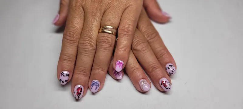 Peluquería Y Estética TRUCCO - Peluquería en Alicante - foto 2