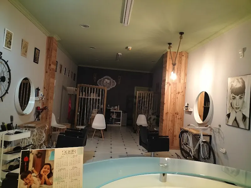 Tijeretazos Peluquería Estética - Peluquería en Pozoblanco - foto 2
