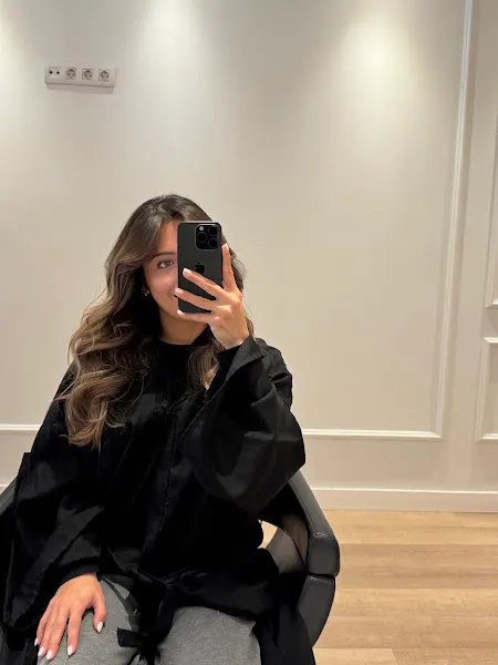 Salon by Wen