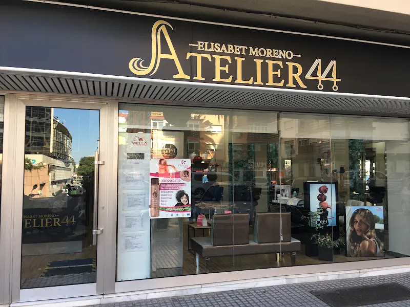 Peluquería Atelier 44 - Peluquería en Cádiz - foto 2