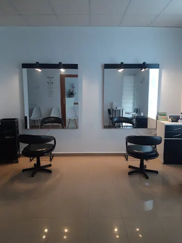 Yolanda Peluqueria y Estética - Baza