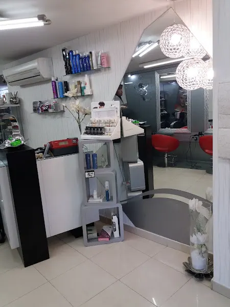 Peluquería New Look. Candeleda - Candeleda