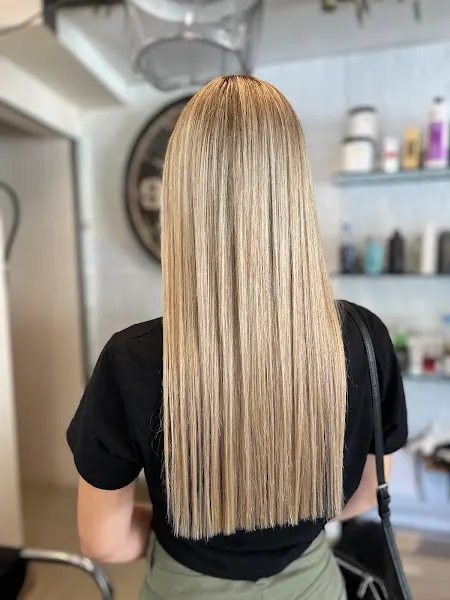 Peluquería Sasha | Hair Salon