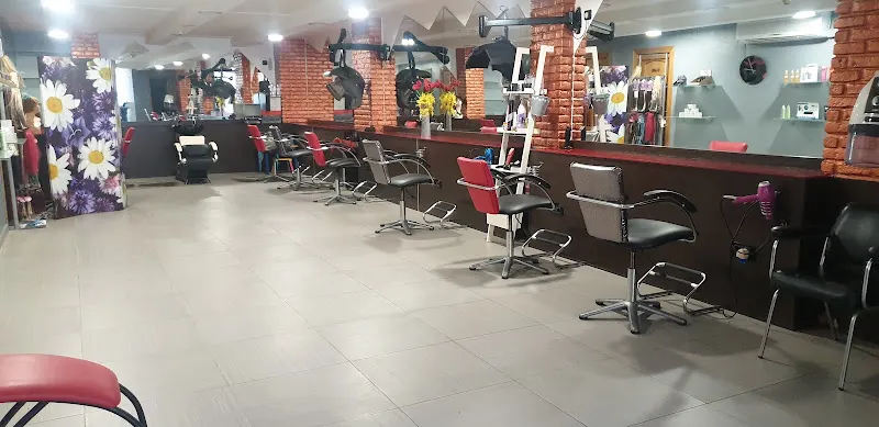 Mara Estilistas