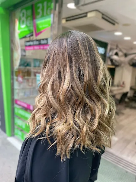 lookisimo - Peluquería en Benidorm - foto 2