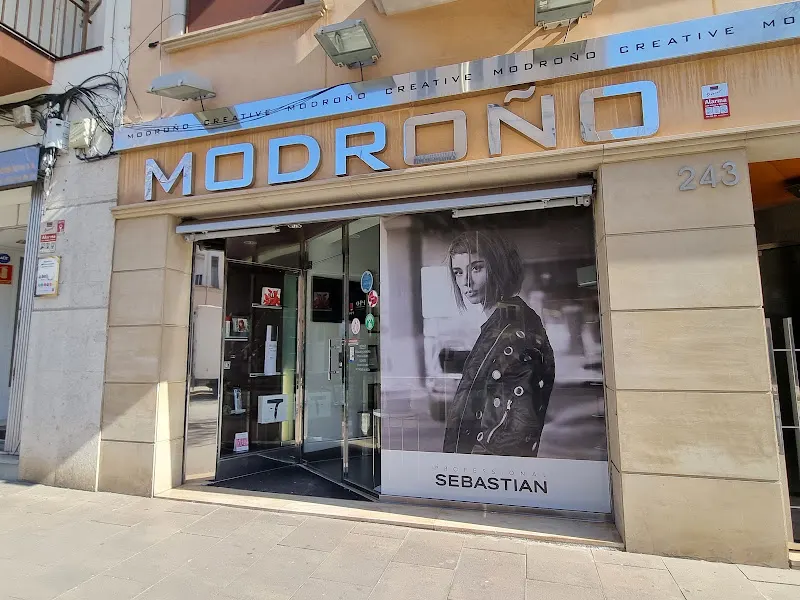 Modroño Creative Perruquers - Sant Feliu de Llobregat
