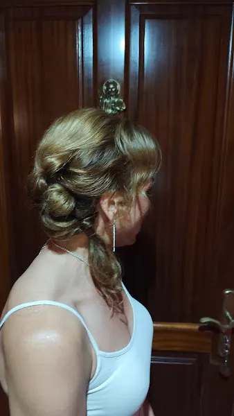 Elella Imagen - Salón de belleza