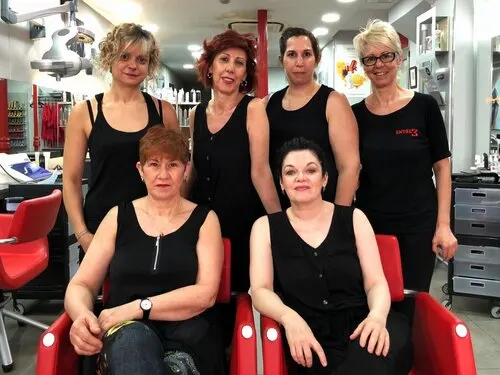 Entre 3 Peluquería y Belleza - Peluquería en Madrid - foto 2