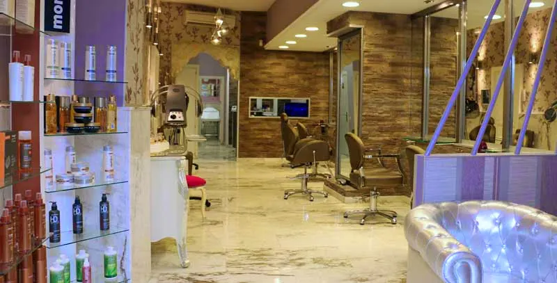 M. Belén Estética y Peluquería unisex - Peluquería en Madrid - foto 2