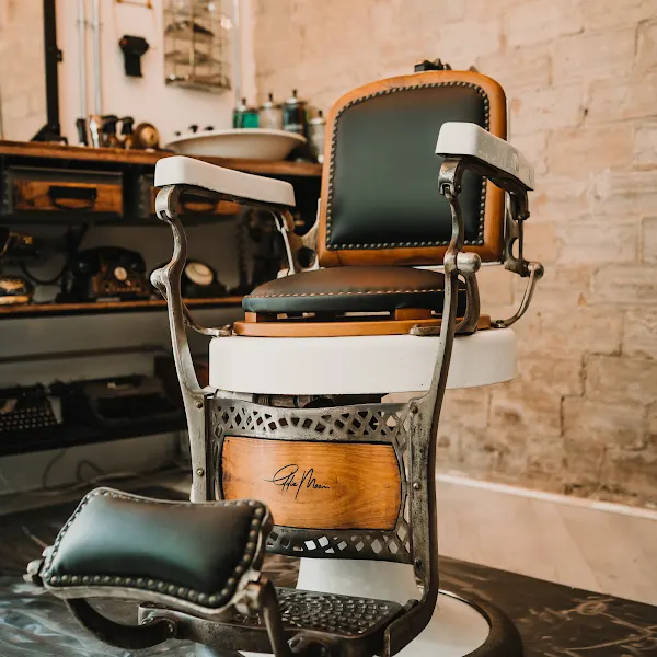 Eddie Moon Barbería Peluquería Valencia Ruzafa - Valencia
