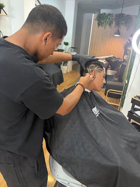 Salon 66 - Barberia - Valencia
