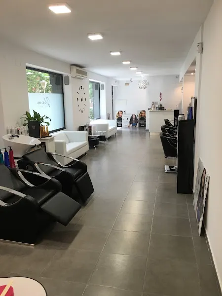 Peluquería GLAM Sevilla - Peluquería en Sevilla - foto 2