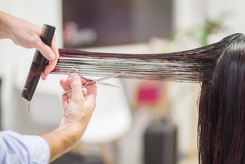 Peluquería Giuseppe Canino Hair Stylist Centro Degradé Sevilla