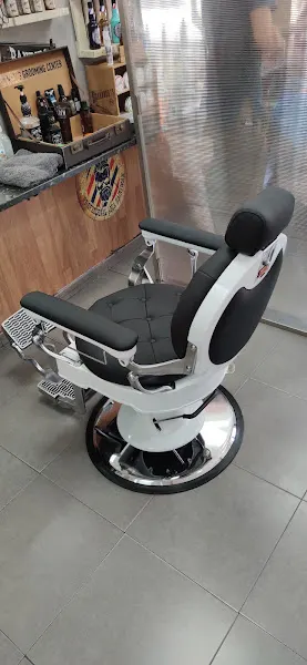 Paco Murcia Barber Shop & Peluquería