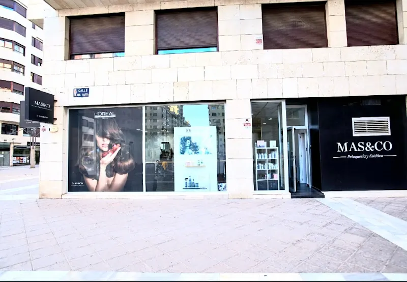 Mas&Co - Peluquería en Murcia - foto 2