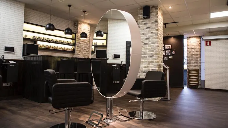 PELUQUERIA BUENA - Peluquería en Bilbao - foto 4