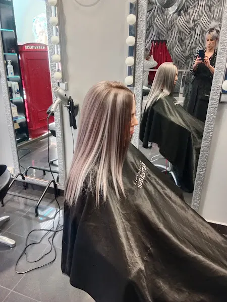 Peluquería Me&Al (Merche y Alba) - Peluquería en Valladolid - foto 2
