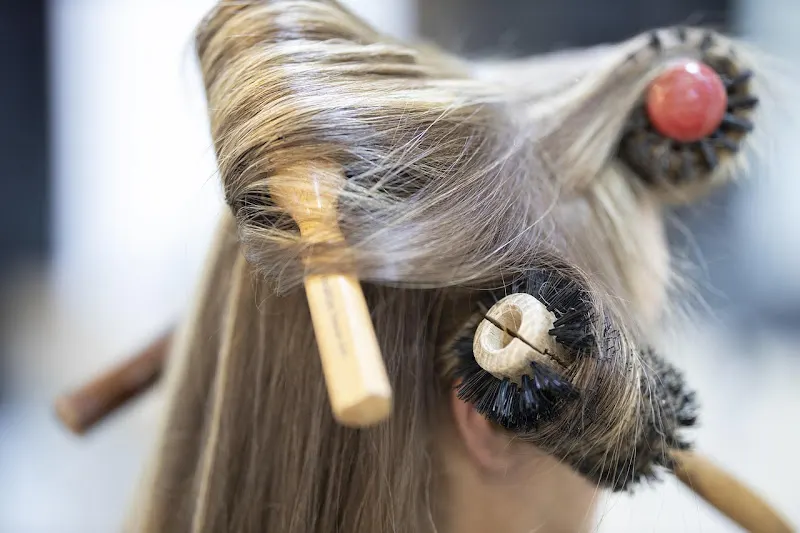GASTEIZ PELUQUEROS - Peluquería en Vitoria-Gasteiz - foto 2