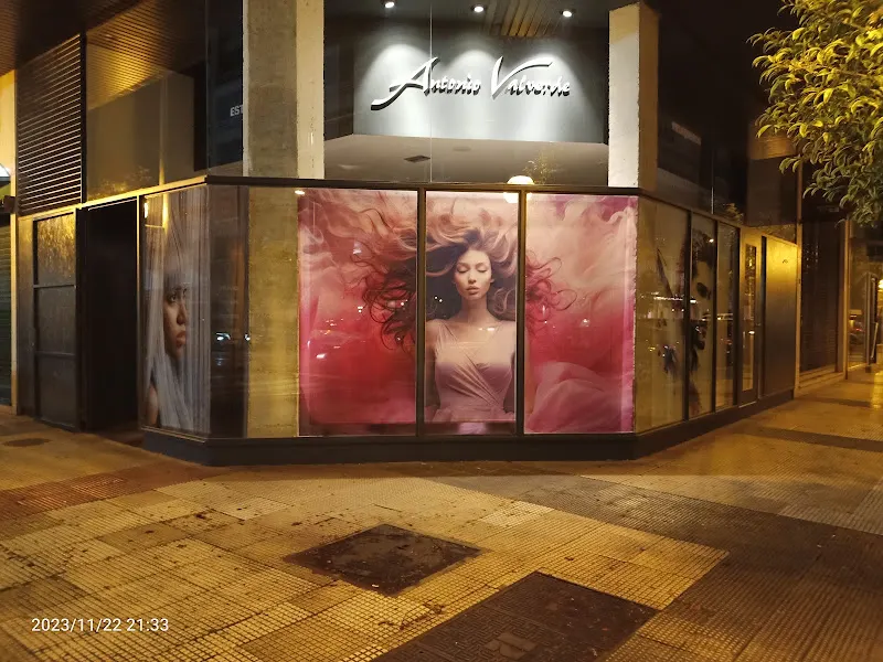 Antonio Valverde Estilistas - Peluquería en Vitoria-Gasteiz - foto 4