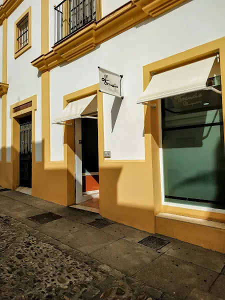 Francis Peluqueros