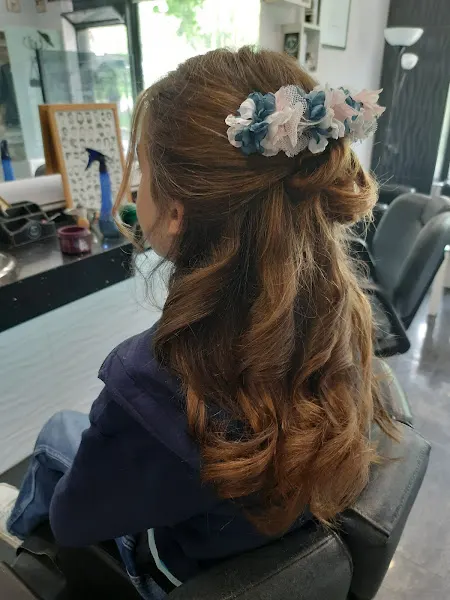 DLC PeluquerosUnisex-barbershop-oldSchool - Peluquería en Mostoles - foto 2