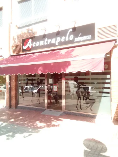 ACONTRAPELO - Peluquería en Mostoles - foto 2